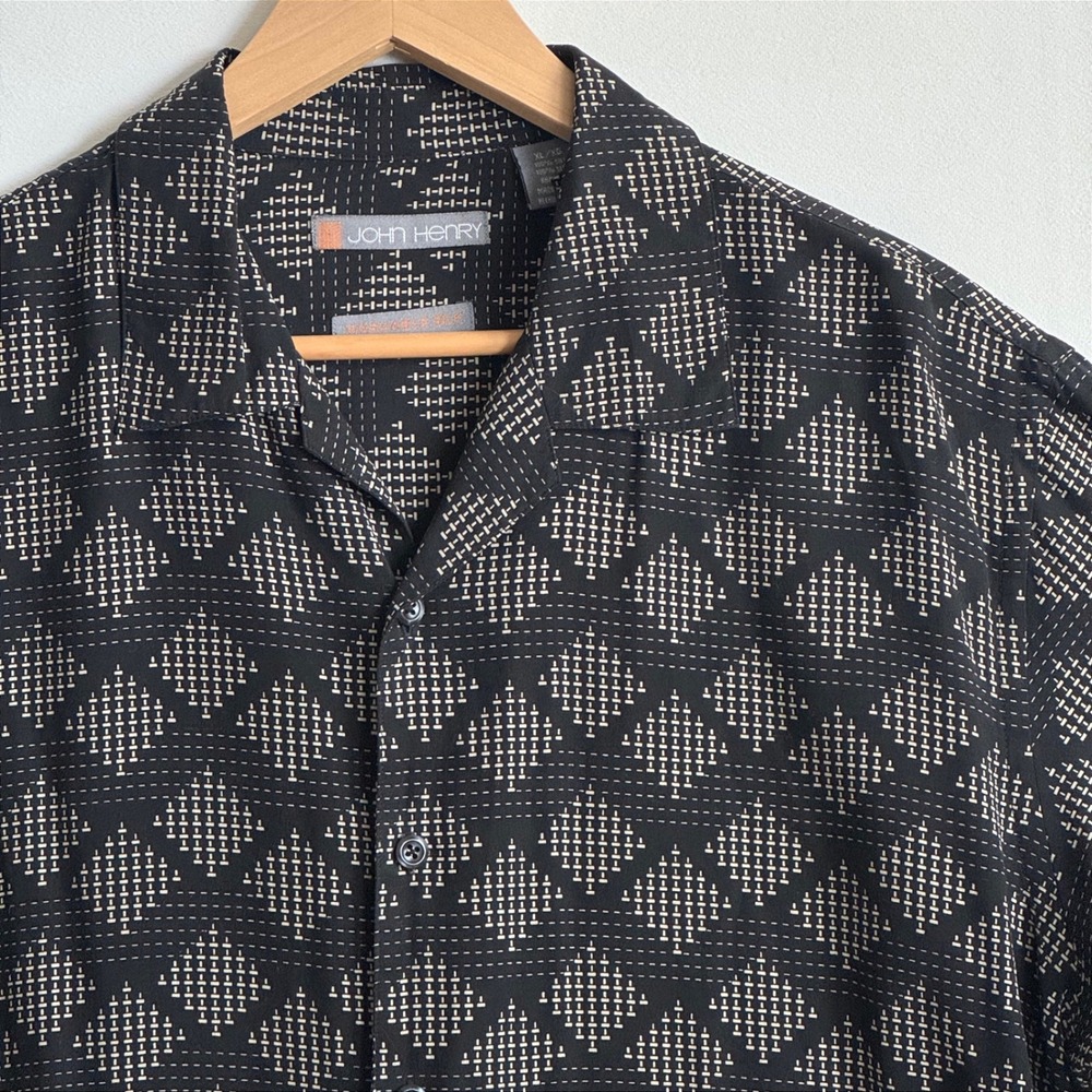 John Henry Mens XL Washable 100% Silk Short Sleeve Button Down Shirt Black